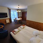 Goscinne Przy Sadzie Appartement