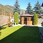 Goscinne Przy Sadzie Appartement