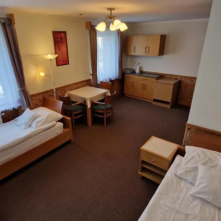 Apartman Goscinne Przy Sadzie