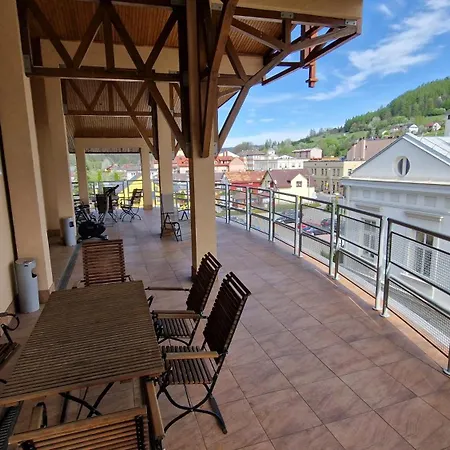 Goscinne Przy Sadzie Apartman Muszyna