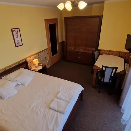 Goscinne Przy Sadzie * Muszyna