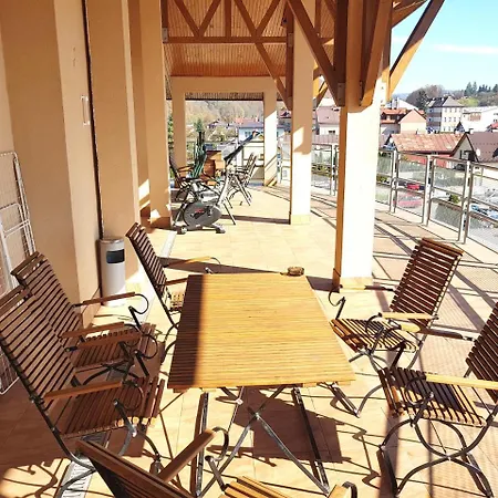 Goscinne Przy Sadzie Daire Muszyna